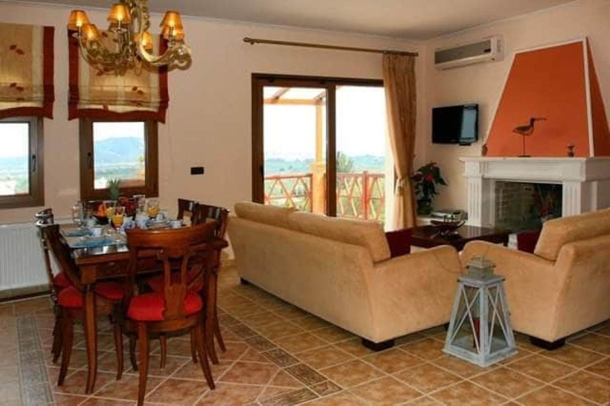 Villa Clairy Mouzákion Esterno foto